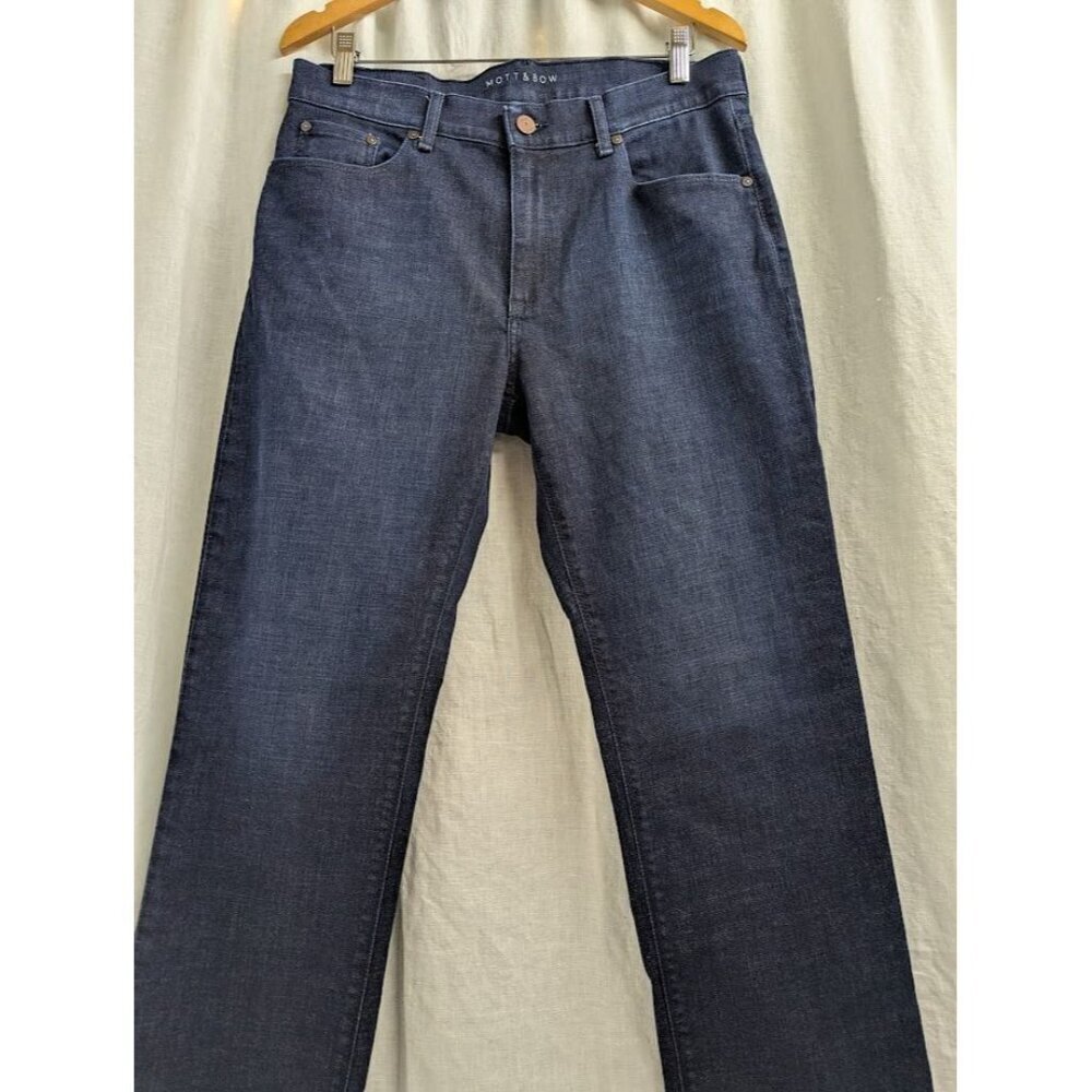 Mott & Bow women's W32 x L32 straight leg dark wash, 98% cotton jeans J9 - Picture 3 of 11